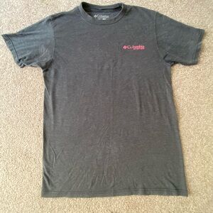 Columbia Men's Gray T-Shirt